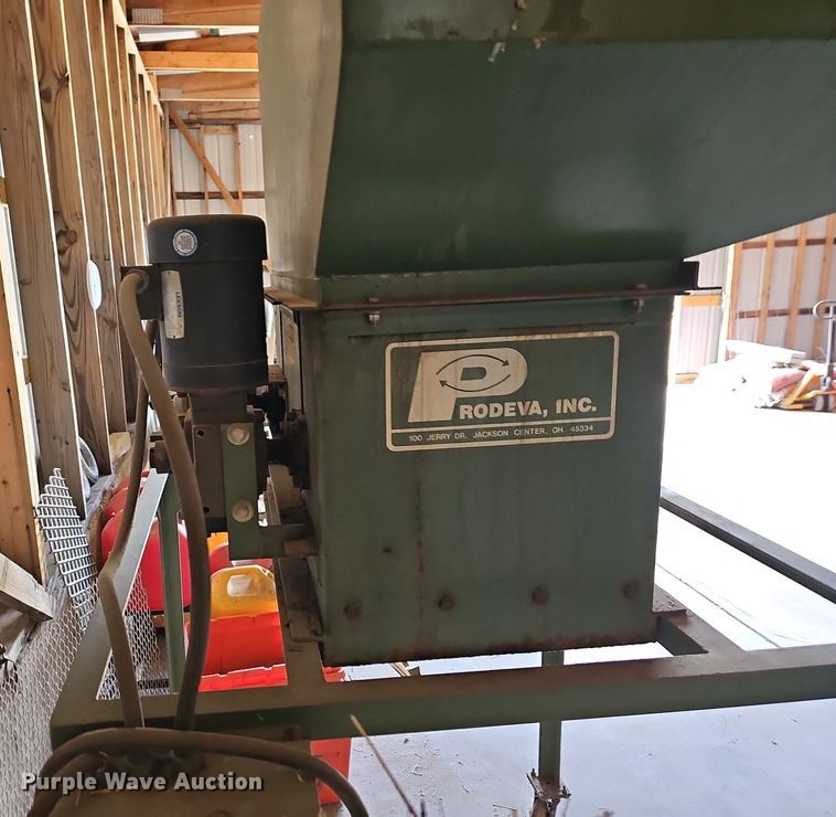 image for item LW9732 Prodeva Inc 400  plastic shredder