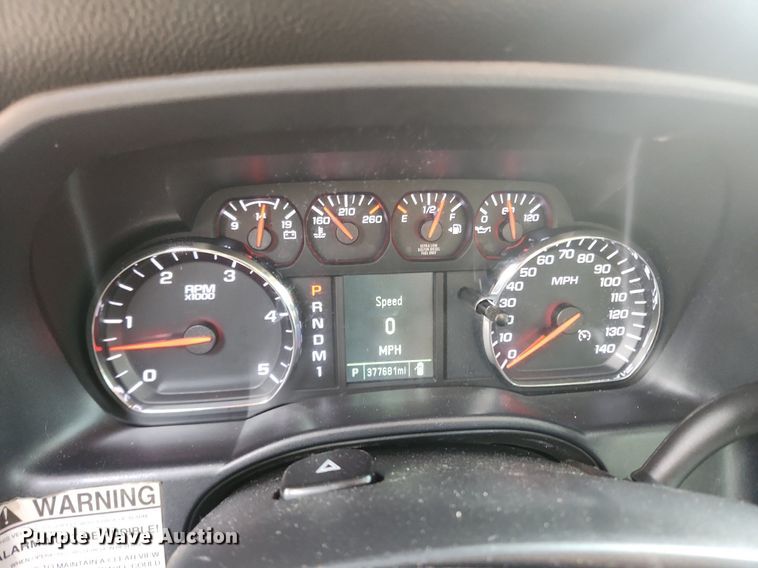 image for item LX9744 2016 Chevrolet Silverado 2500  Double Cab pickup truck cab and chassis