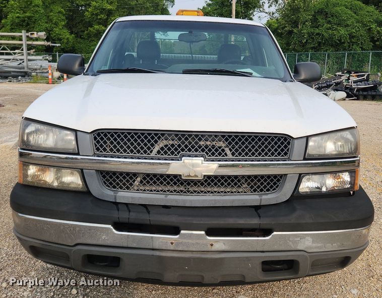 image for item LX9746 2005 Chevrolet Silverado 1500  pickup truck