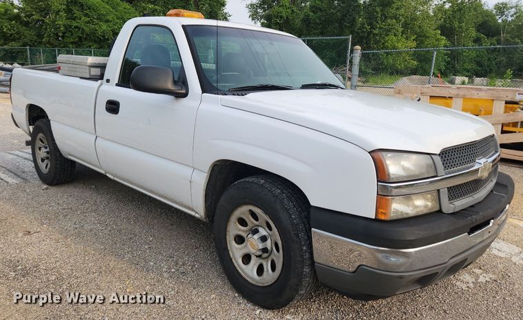 image for item LX9746 2005 Chevrolet Silverado 1500  pickup truck