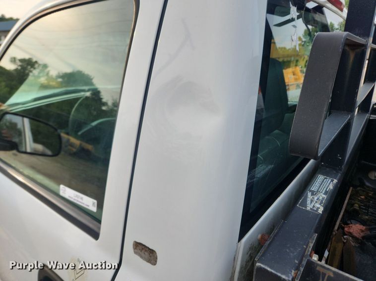 image for item LX9746 2005 Chevrolet Silverado 1500  pickup truck