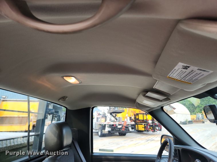 image for item LX9747 2005 Chevrolet Silverado 1500  pickup truck