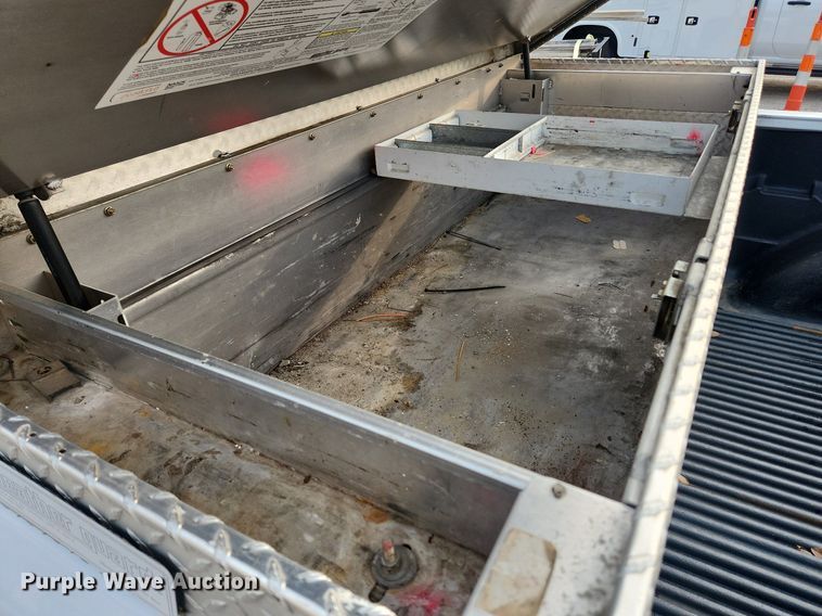 image for item LX9747 2005 Chevrolet Silverado 1500  pickup truck