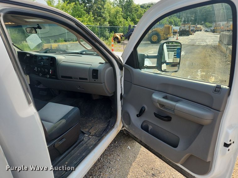 image for item LX9748 2008 Chevrolet Silverado 1500  pickup truck