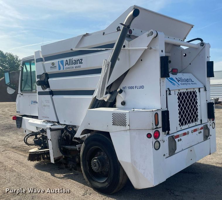 image for item LY9619 2009 Allianz Johnston MX450  street sweeper truck