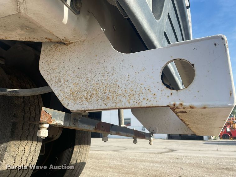 image for item LY9619 2009 Allianz Johnston MX450  street sweeper truck