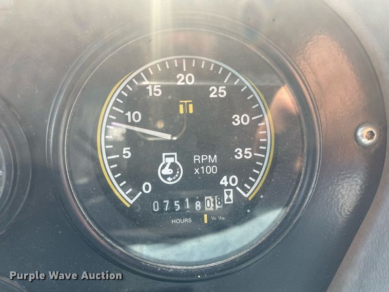 image for item LY9619 2009 Allianz Johnston MX450  street sweeper truck