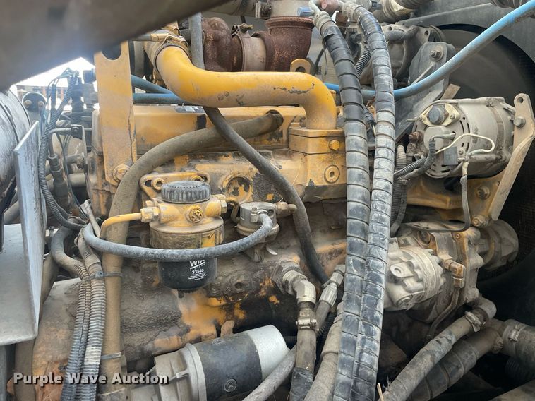 image for item LY9619 2009 Allianz Johnston MX450  street sweeper truck