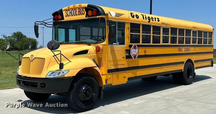 image for item MB9604 2005 IC CE200  school bus
