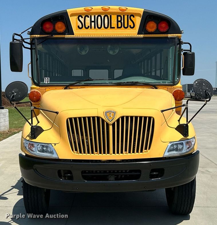 image for item MB9604 2005 IC CE200  school bus
