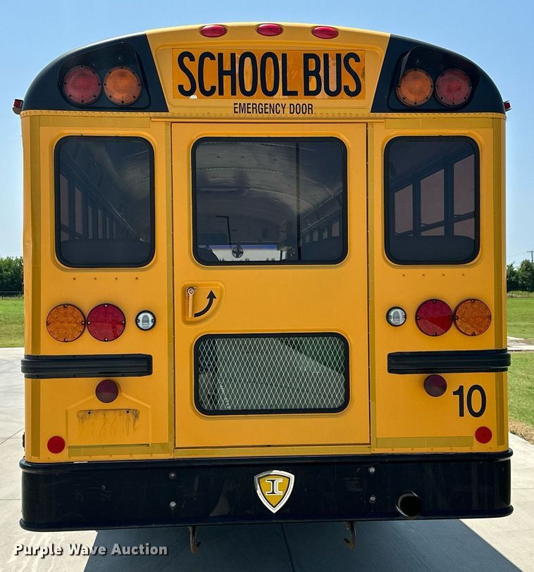 image for item MB9604 2005 IC CE200  school bus