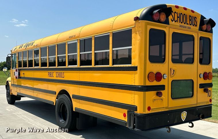 image for item MB9604 2005 IC CE200  school bus