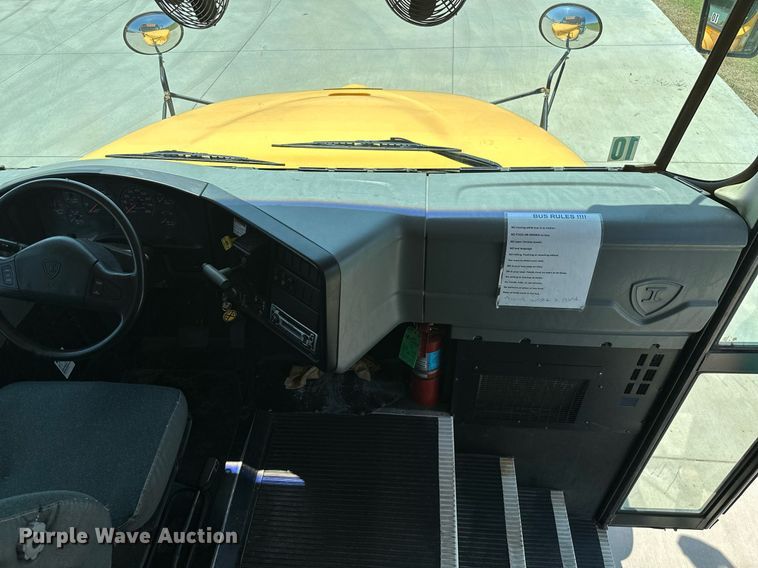 image for item MB9604 2005 IC CE200  school bus