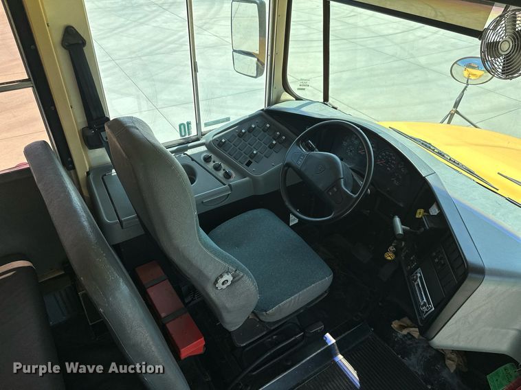 image for item MB9604 2005 IC CE200  school bus