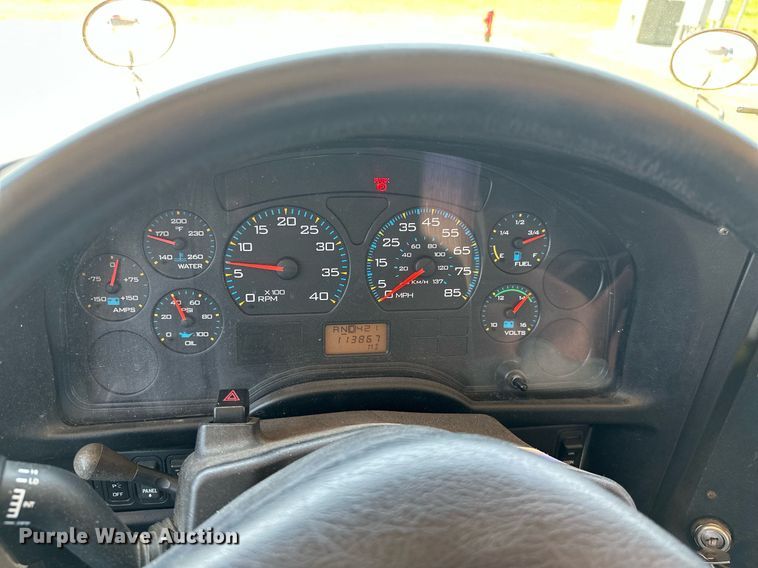 image for item MB9604 2005 IC CE200  school bus