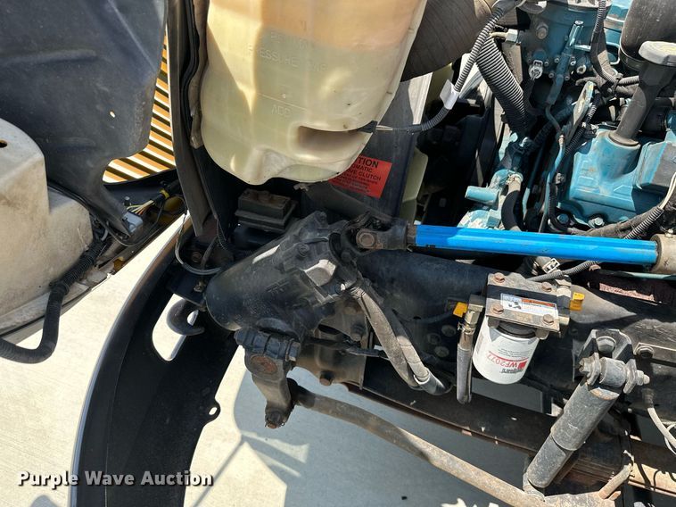 image for item MB9604 2005 IC CE200  school bus