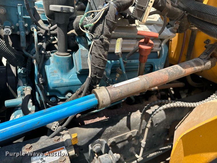 image for item MB9604 2005 IC CE200  school bus