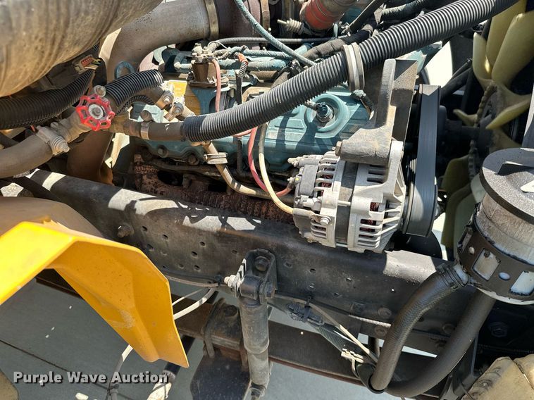 image for item MB9604 2005 IC CE200  school bus