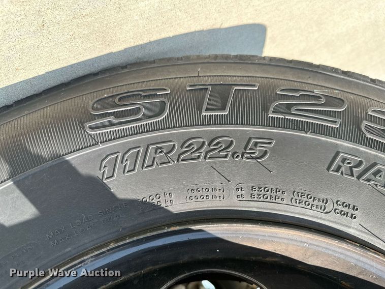 image for item MB9604 2005 IC CE200  school bus