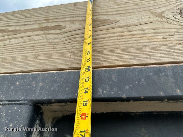 image for item MB9631 2011 Freightliner Business Class M2  dump truck