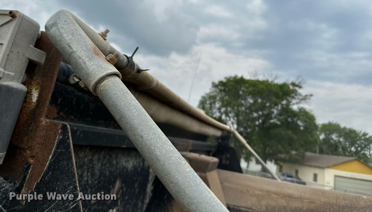 image for item MB9631 2011 Freightliner Business Class M2  dump truck