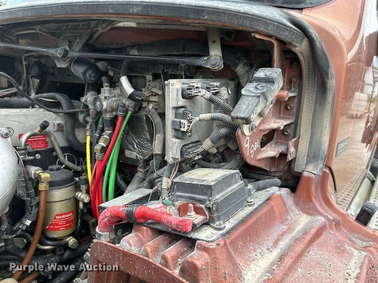 image for item MB9631 2011 Freightliner Business Class M2  dump truck