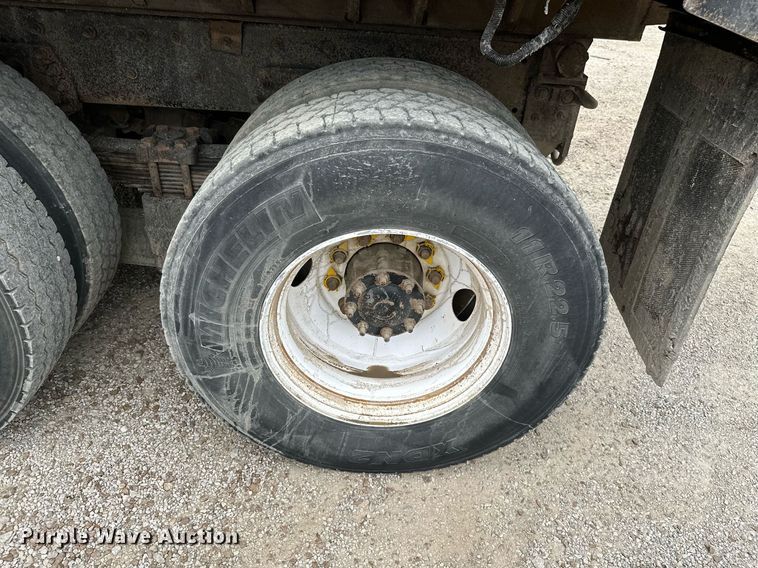 image for item MB9631 2011 Freightliner Business Class M2  dump truck