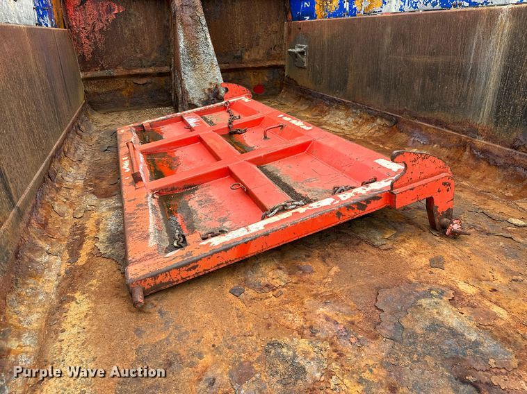 image for item MB9632 1997 International 4900  dump truck