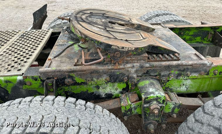 image for item MB9633 1988 Kenworth T660  semi truck