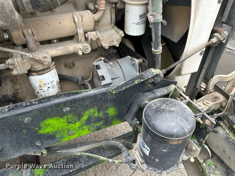 image for item MB9633 1988 Kenworth T660  semi truck