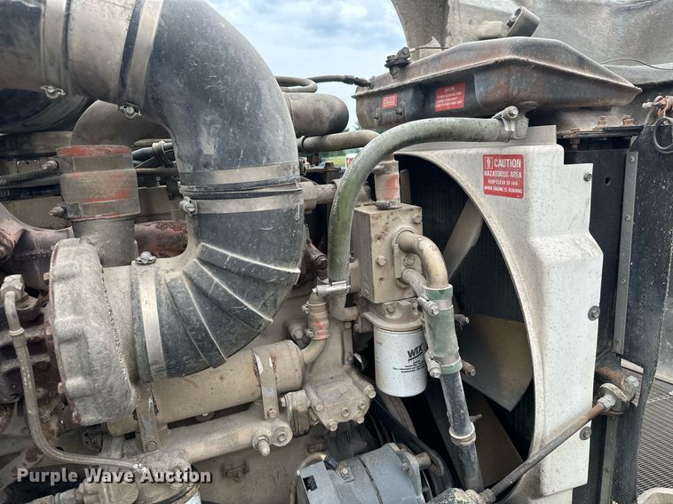 image for item MB9633 1988 Kenworth T660  semi truck