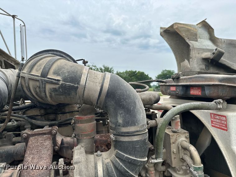 image for item MB9633 1988 Kenworth T660  semi truck