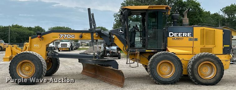 image for item MB9634 2009 John Deere 770G  motor grader