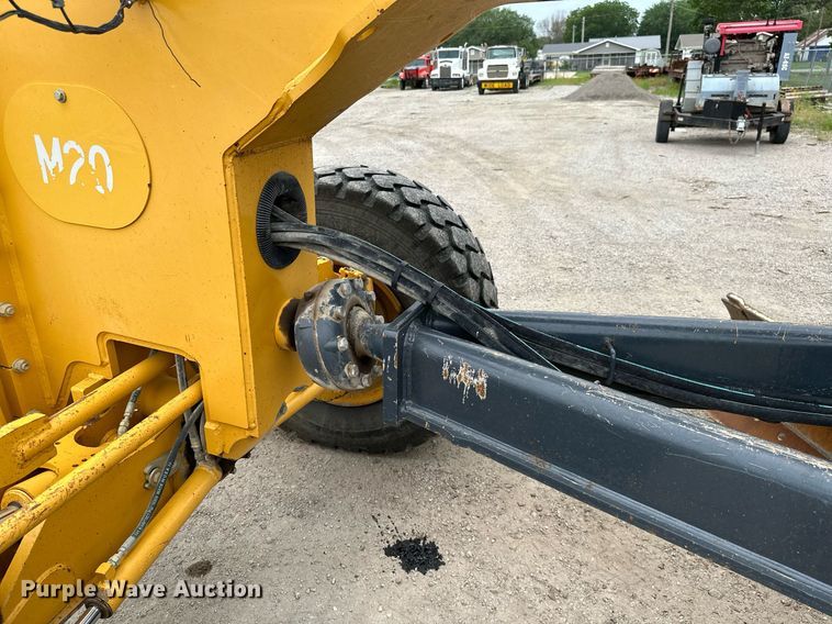 image for item MB9634 2009 John Deere 770G  motor grader