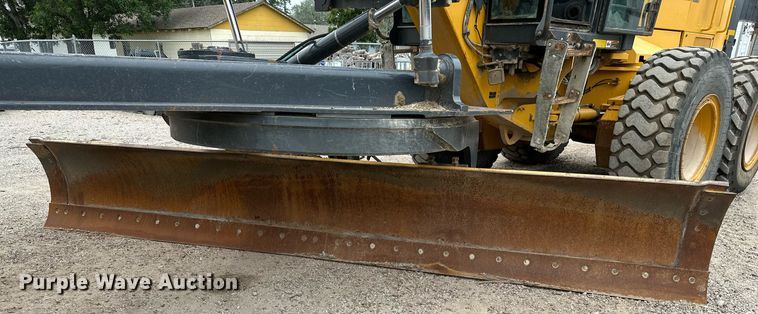 image for item MB9634 2009 John Deere 770G  motor grader