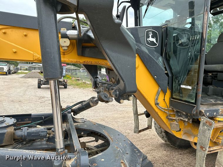 image for item MB9634 2009 John Deere 770G  motor grader