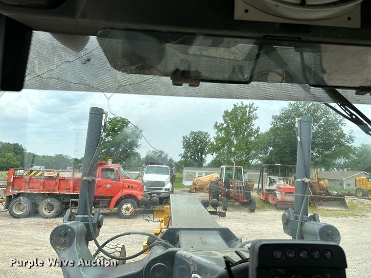 image for item MB9634 2009 John Deere 770G  motor grader