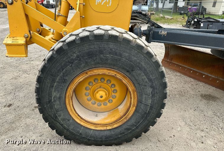 image for item MB9634 2009 John Deere 770G  motor grader