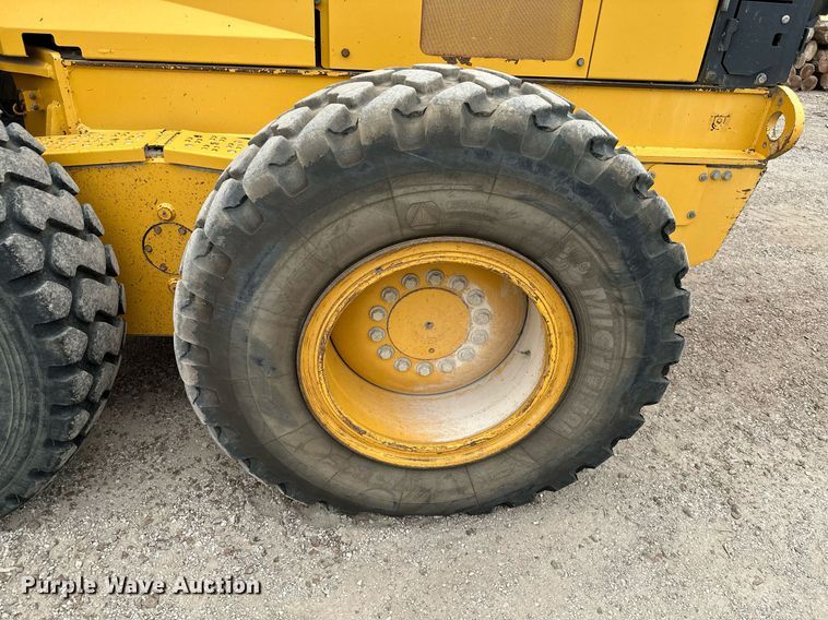 image for item MB9634 2009 John Deere 770G  motor grader