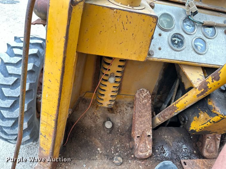 image for item MB9635 1971 Caterpillar 920  wheel loader