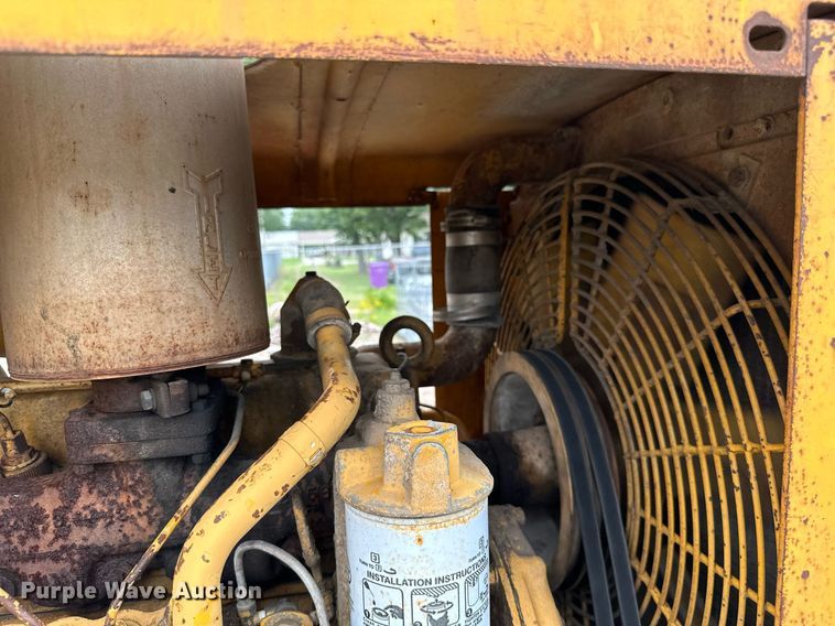 image for item MB9635 1971 Caterpillar 920  wheel loader