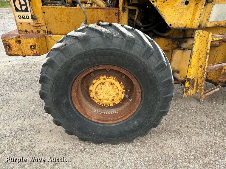 image for item MB9635 1971 Caterpillar 920  wheel loader