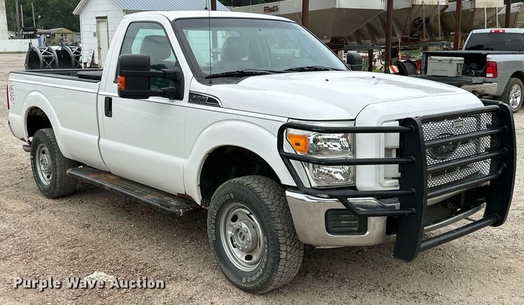 image for item MB9637 2014 Ford F250 Super Duty  pickup truck