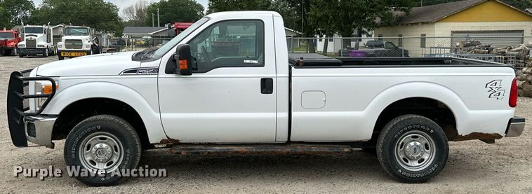 image for item MB9637 2014 Ford F250 Super Duty  pickup truck