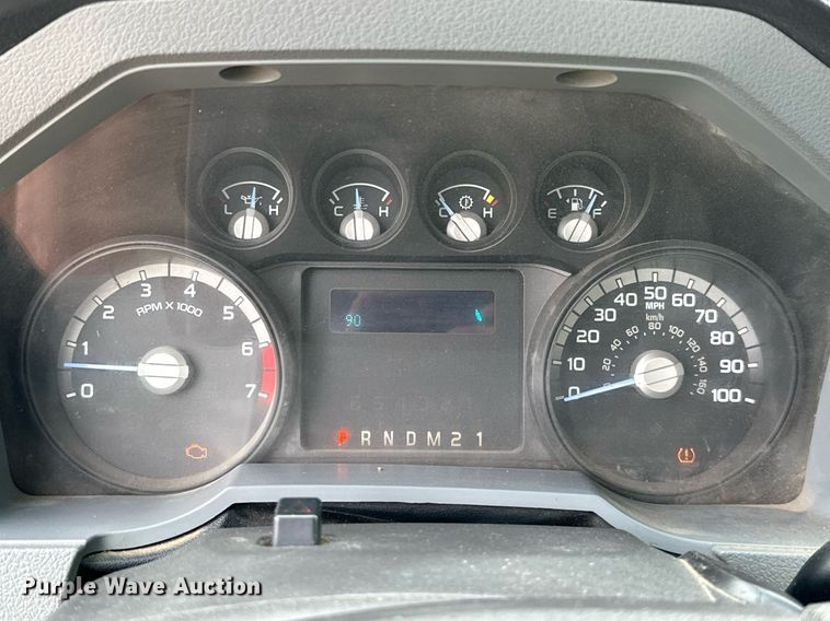 image for item MB9637 2014 Ford F250 Super Duty  pickup truck