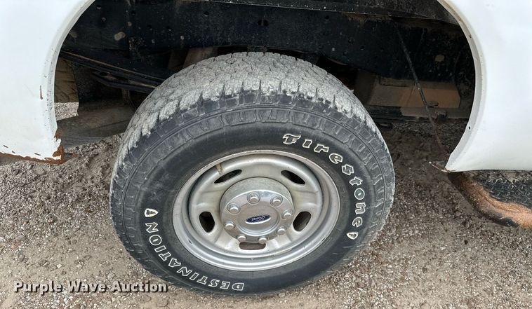 image for item MB9637 2014 Ford F250 Super Duty  pickup truck