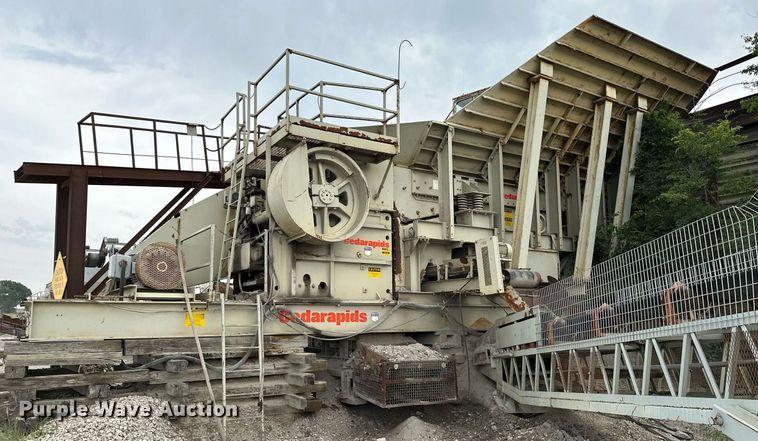 image for item MB9639 Cedarapids  crusher