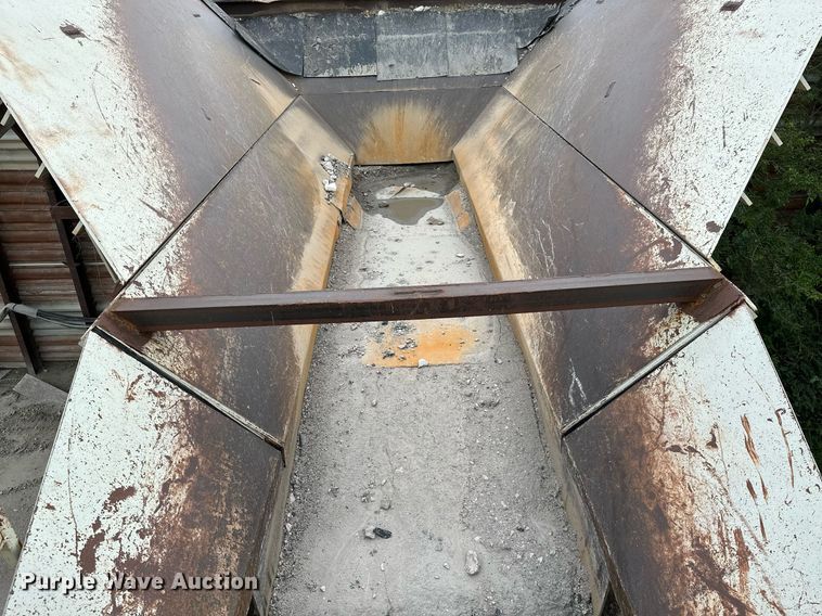 image for item MB9639 Cedarapids  crusher