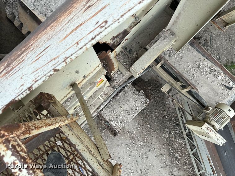 image for item MB9639 Cedarapids  crusher