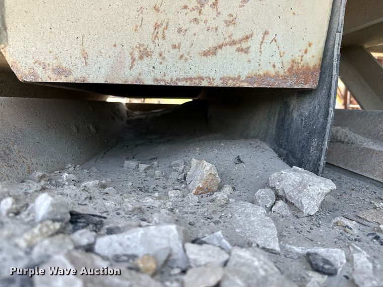 image for item MB9639 Cedarapids  crusher